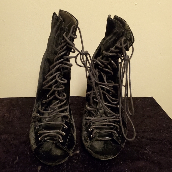 Sexy velvet lace up stilettos - Picture 7 of 7